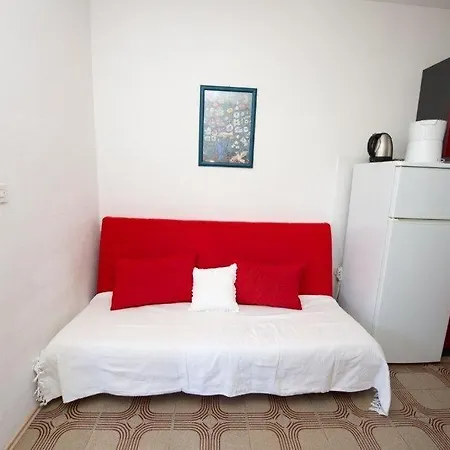 In With Sea View, Terrace, Air Conditioning, Wi-fi Duće