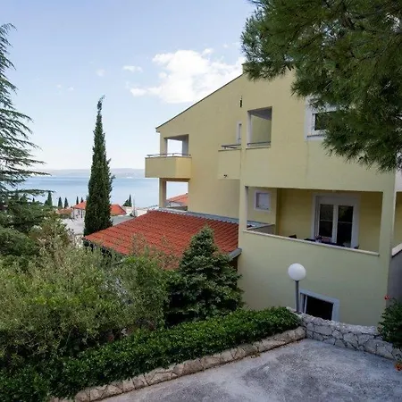 In With Sea View, Terrace, Air Conditioning, Wi-fi