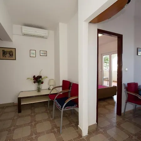 Lejlighed In With Sea View, Terrace, Air Conditioning, Wi-fi Duće