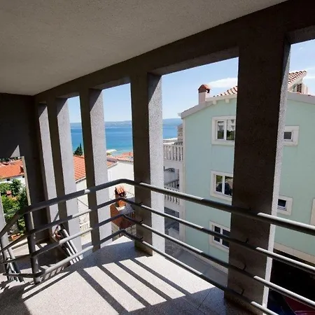 In With Sea View, Terrace, Air Conditioning, Wi-fi *