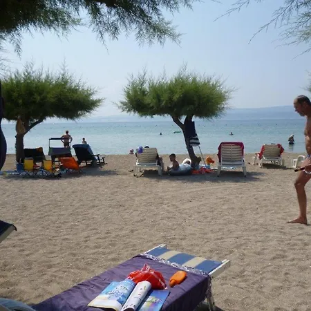In With Sea View, Terrace, Air Conditioning, Wi-fi * Duće
