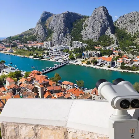 In With Sea View, Terrace, Air Conditioning, Wi-fi Lejlighed Duće