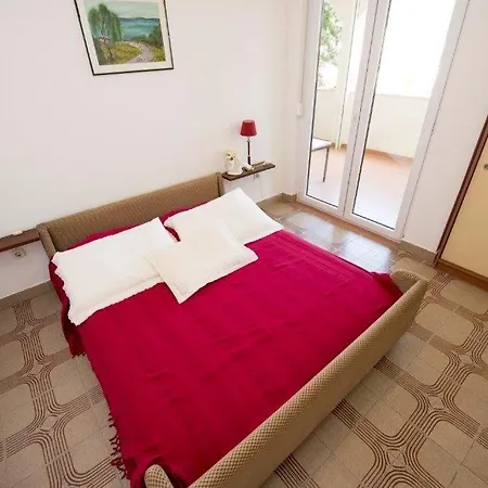 In With Sea View, Terrace, Air Conditioning, Wi-fi * Duće